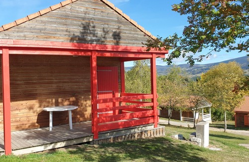 Blavignac Ski Chalet | All comfort in nature, close all amenities, 6 beds, terrace,