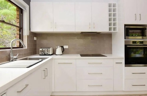 Hyams Beach House | All Decked Out at Hyams Beach by Experience Jervis