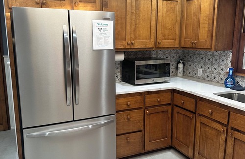 Wichita House | All NEW Kitchen & Baths - Pool open thru 9-31-Hot Tub-Game Room-King Beds