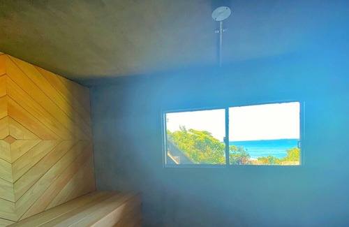 Tateyama House | All rooms have an ocean view! Sauna/Jacuzzi/private beach/wood deck etc. An interior that makes you feel like you are abroad!