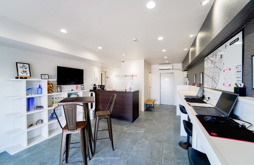 Awase Apartment | All rooms have ocean views and are very popular wi /Okinawa Okinawa