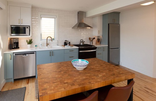 Gold River Cottage | All Season Oceanfront Getaway