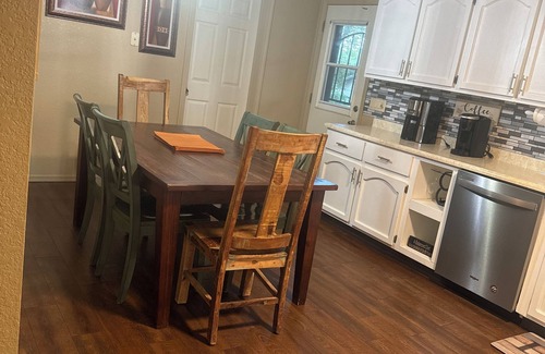 Cottonwood House | All season vacation home!