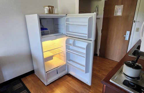 St. Robert Apartment | All Towne Suites