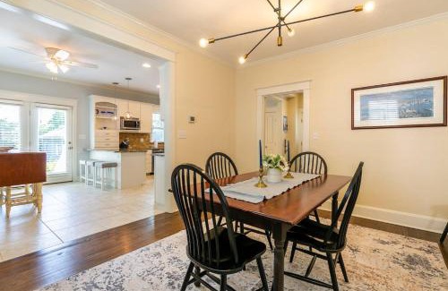 West Annapolis House | All Tucked Inn
