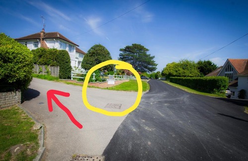 Hythe House | Allen Ridge