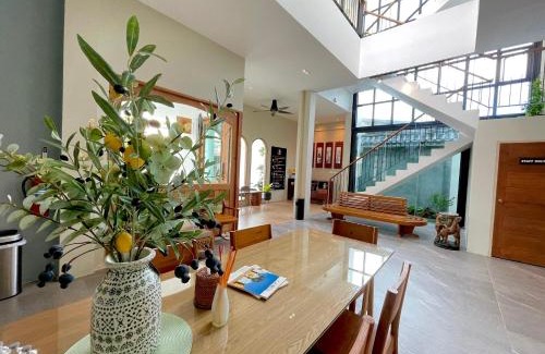 Talat Nuea Apartment | Alleyhill Phuket - Private & Cozy Boutique