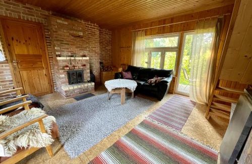 Pohja-Sakala Parish House | Allika-Löövi Sauna Cabin
