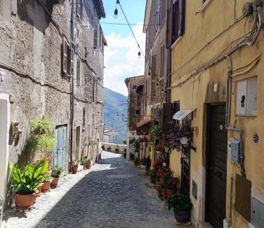 Norma Apartment | Alloggio Turistico La Rupe