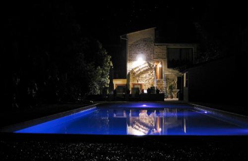 Santa Pau Apartment | Allotjaments Rurals Can Pere Petit