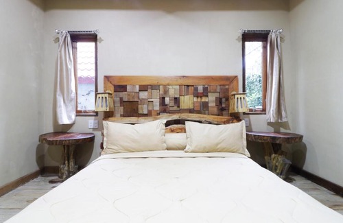 Berastagi House | Alloyna Country Cottage Brastagi