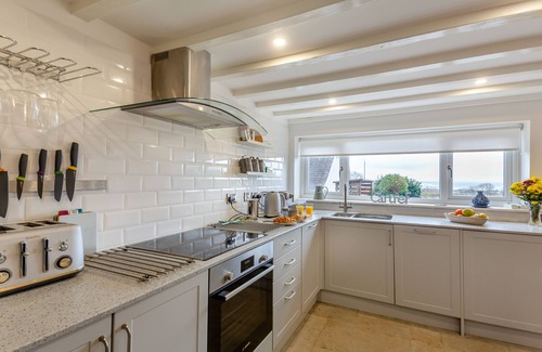 Llanfair House | Alltwen - Two Bedroom House, Sleeps 4
