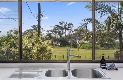 Sandy Beach House | Allure at Sandy beautiful beach front holiday house