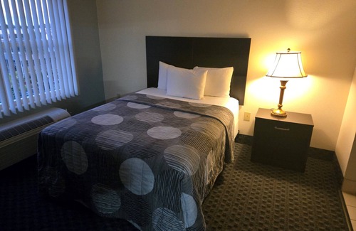 Cypress Lake Hotel | Allure Suites