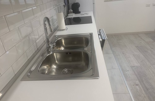Oristano House | ALLWHITE IUN R5535 CIN IT095038C2000R5535