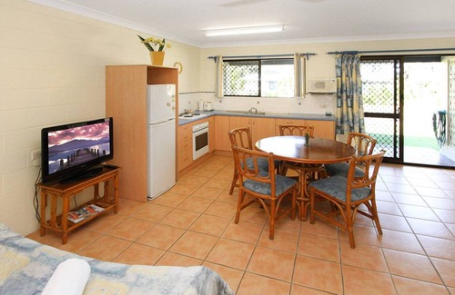 Arcadia Apartment | Alma Bay Holiday Unit 1