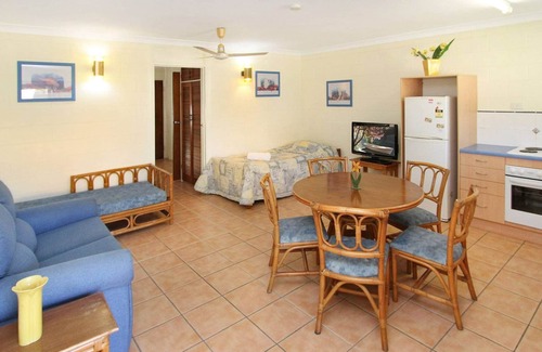Arcadia Apartment | Alma Bay Holiday Unit 1