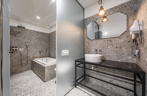 Pocheon Hotel | Alma Hotel