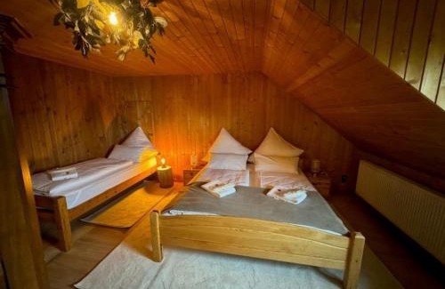 Utzenfeld Apartment | Almgasthaus Knöpflesbrunnen Vierbettzimmer 2
