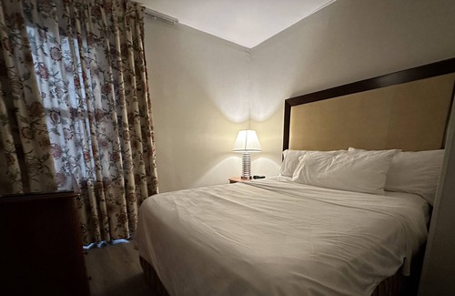 Park View Apartment | Almi is 3 miles away Whitehouse and Capitol very convenient for transportation.