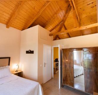 Drimonas House | Almondtree House Exanthia - Private Parking