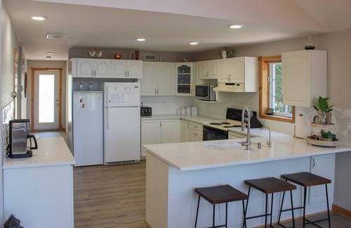Arden Cottage | Almost Heaven on Big Gull - Newly Renovated Waterfront Cottage w/WiFi, A/C