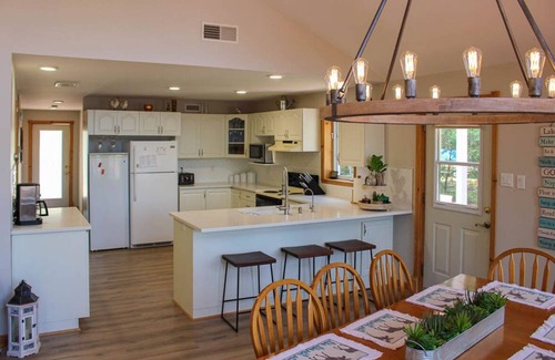 Arden Cottage | Almost Heaven on Big Gull - Newly Renovated Waterfront Cottage w/WiFi, A/C