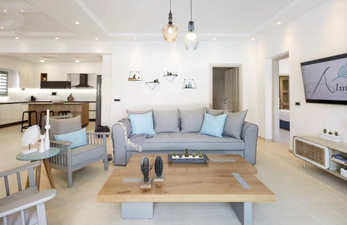 Monolithos Villa | Almyriki Beach Villa