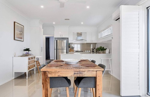 Bletchington House | Aloe Vera Retreat - Close to Gardens & Wineries