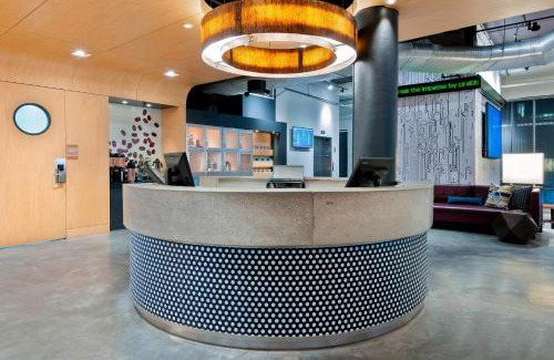 Northside Hotel | Aloft Jacksonville Airport