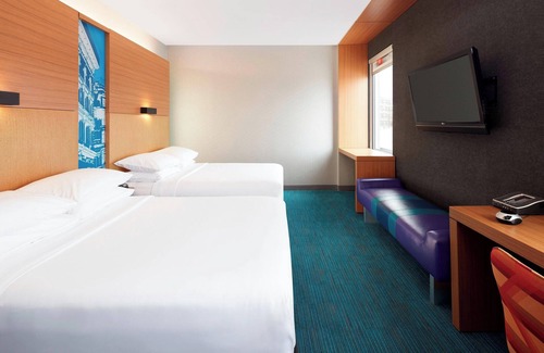 Dorval Hotel | Aloft Montreal Airport
