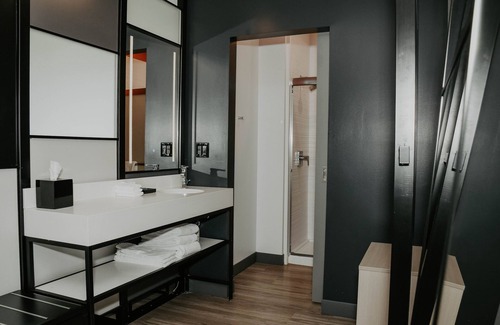 Elkhorn Hotel | Aloft Omaha West