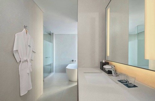 Pakuwon City Hotel | Aloft Surabaya Pakuwon City