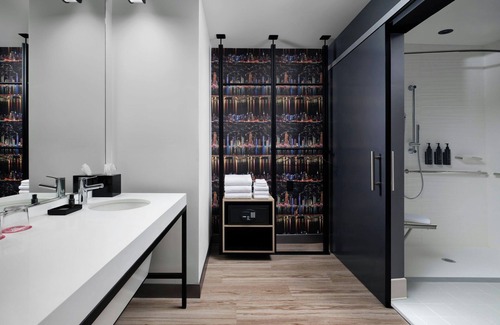 Waukee Hotel | Aloft Waukee