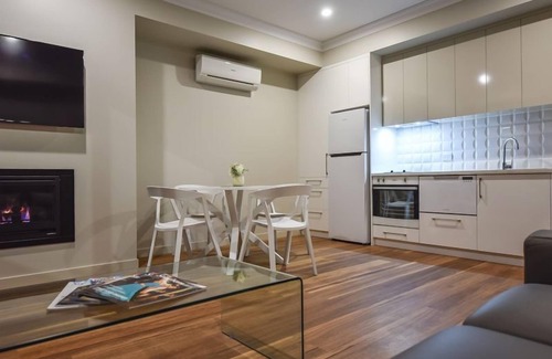 Mount Gambier Apartment | Aloha Luxury Central Apartment 1