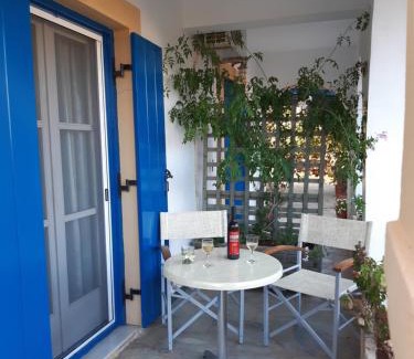 Friligkianika Apartment | Aloi Studios