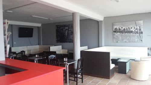 Villadesuso Hostel | Alojamiento Camino Portugues Oia