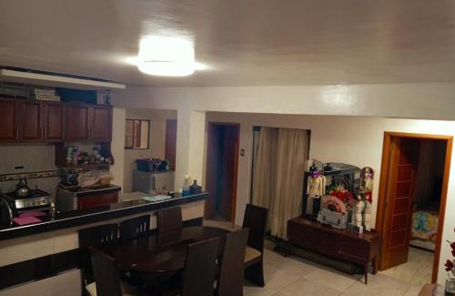 Puerto Inca House | Alojamiento colibrí
