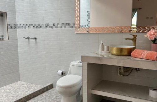 Yotoco Ski Chalet | Alojamiento en Lago Calima, chalets de montaña con piscina y jacuzzi
