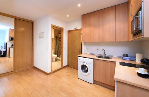 Adelfas Apartment | Alojamiento entero cerca Wizin center