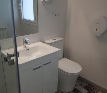Vilanova de Sau Cabin | Alojamiento turistico compartido con estancias compartidas cocina, terraza i baño Can Serres