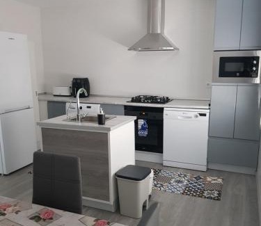 Vilanova de Sau Cabin | Alojamiento turistico compartido con estancias compartidas cocina, terraza i baño Can Serres