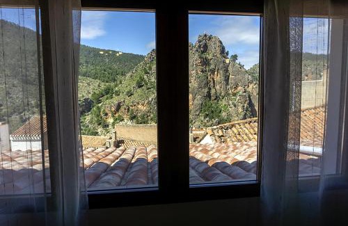Ayna House | Alojamientos Rurales Entre Rocas