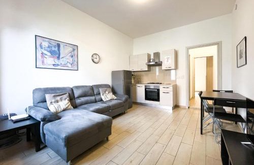 Corsico Apartment | Along the Canal smart flat Naviglio - 4 people