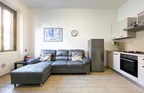 Corsico Apartment | Along the Canal smart flat Naviglio - 4 people