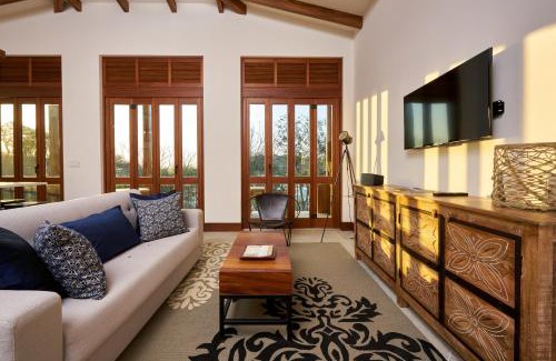 Las Catalinas Villa | Alouatta Guesthouse en Las Catalinas - Beachfront GUESTHOUSE for 6 people