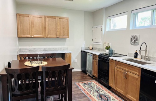 Phoenixville Cottage | Alpaca Cottage