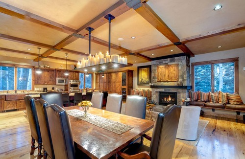 Mountain Village House | ALPENGLOW-Luxury, Convenience & Views! Hot Tub, Gym, & Walk-to-Ski