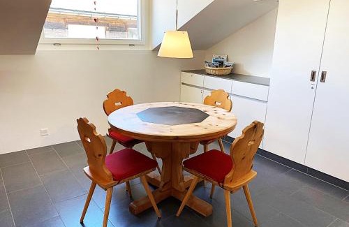 Pontresina Apartment | Alpenstil - 60m2 Dachstockwohnung mit Garage - BM186