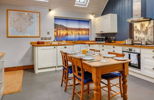Dittisham House | Alpha Cottage - Two Bedroom House, Sleeps 4